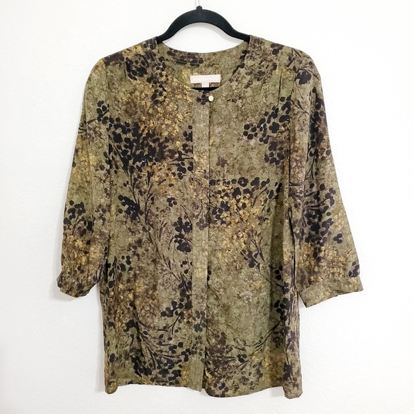 Banana Republic Tops - BANANA REPUBLIC graphic static print 100% Silk sz.4